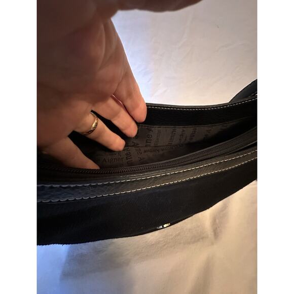 Vintage Etienne Aigner Black Purse - Picture 6 of 13